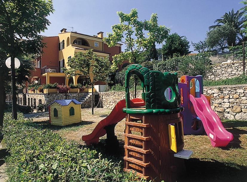 Campingplatz Pian Dei Boschi Pietra Ligure